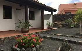 Casa Carlotta Lajares